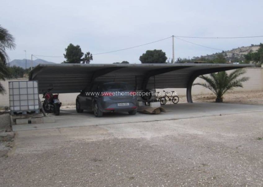 Finca/Casa Rural de 8 habitaciones en La Romana en venta con piscina garaje - 800.000 € (Ref: 9571724)