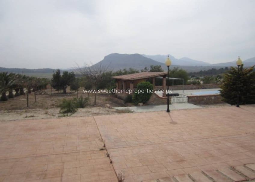 Finca/Casa Rural de 8 habitaciones en La Romana en venta con piscina garaje - 800.000 € (Ref: 9571724)