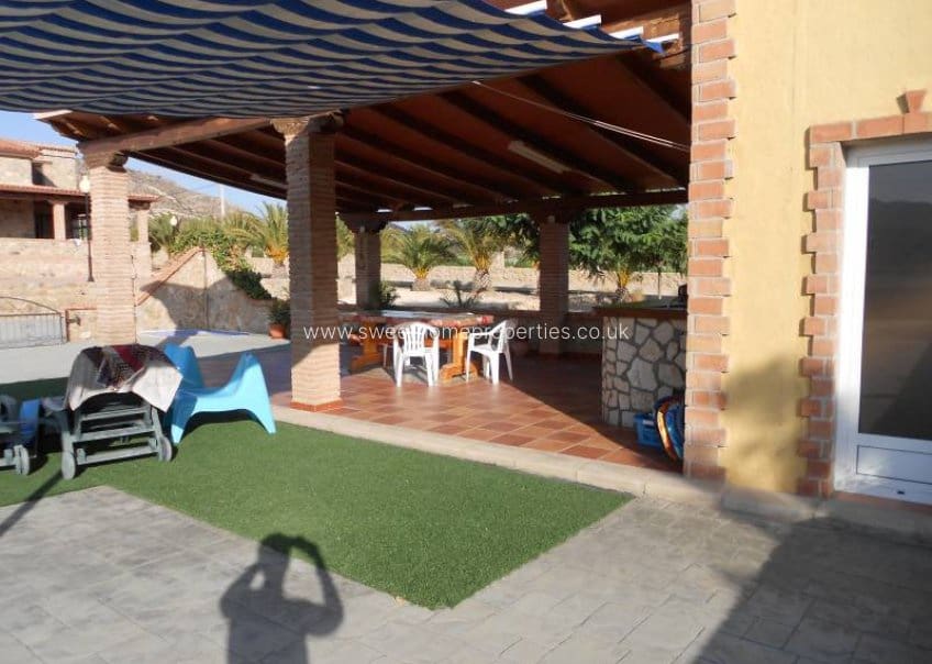 Finca/Casa Rural de 8 habitaciones en La Romana en venta con piscina garaje - 800.000 € (Ref: 9571724)