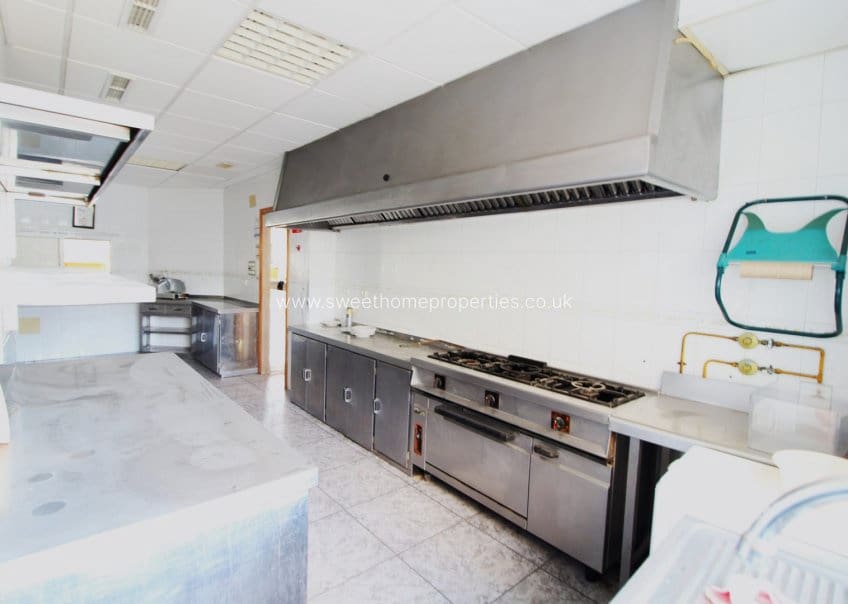 5 soveværelse Erhverv til salg i Jacarilla med garage - € 499.000 (Ref: 9571727)