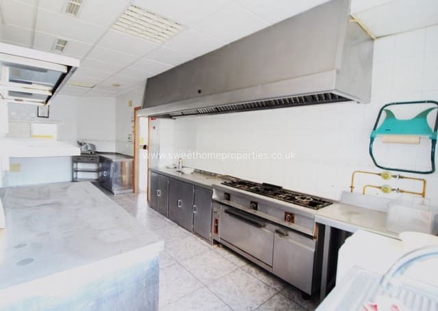 5 soveværelse Erhverv til salg i Jacarilla med garage - € 499.000 (Ref: 9571727)