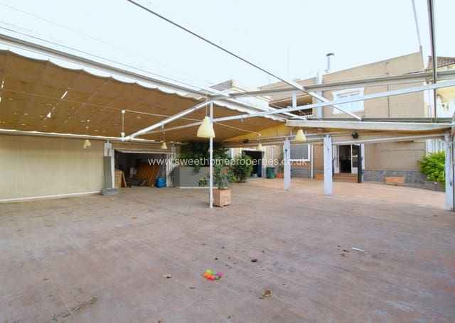 5 soveværelse Erhverv til salg i Jacarilla med garage - € 499.000 (Ref: 9571727)