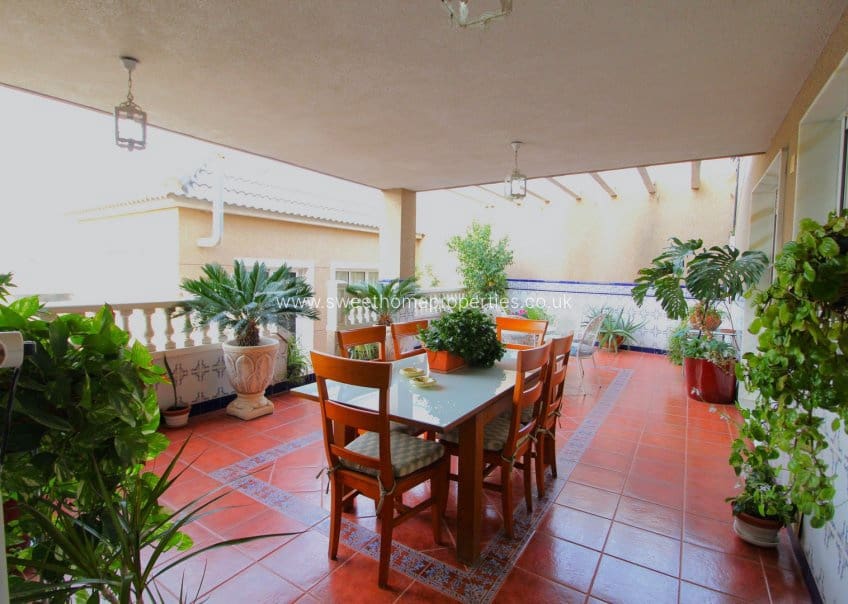 5 soveværelse Erhverv til salg i Jacarilla med garage - € 499.000 (Ref: 9571727)