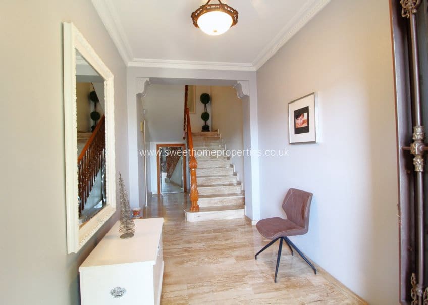 5 soveværelse Erhverv til salg i Jacarilla med garage - € 499.000 (Ref: 9571727)