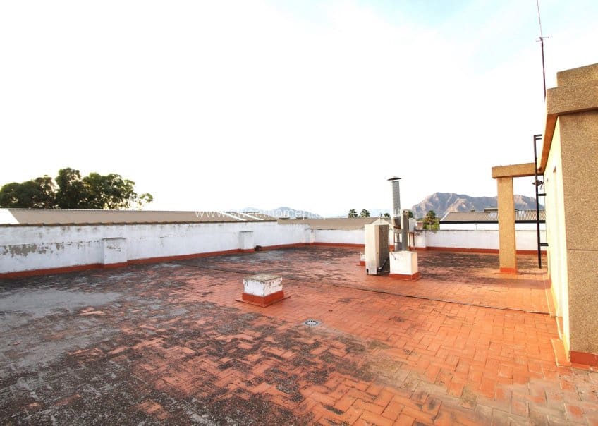 5 soveværelse Erhverv til salg i Jacarilla med garage - € 499.000 (Ref: 9571727)