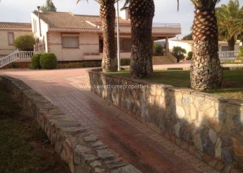 3 soverom Villa til salgs i Sax med svømmebasseng - € 397 000 (Ref: 9585102)