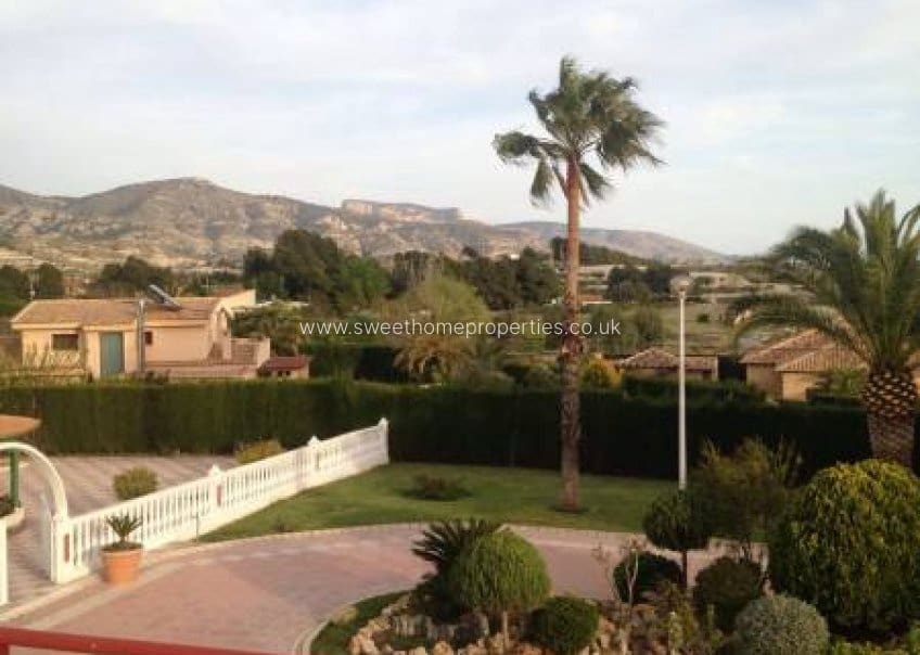 3 soverom Villa til salgs i Sax med svømmebasseng - € 397 000 (Ref: 9585102)