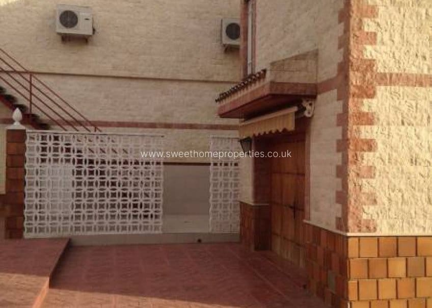 3 soverom Villa til salgs i Sax med svømmebasseng - € 397 000 (Ref: 9585102)