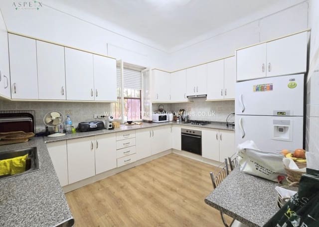 7 quarto Moradia para venda em Aspe com piscina - 500 000 € (Ref: 9585103)