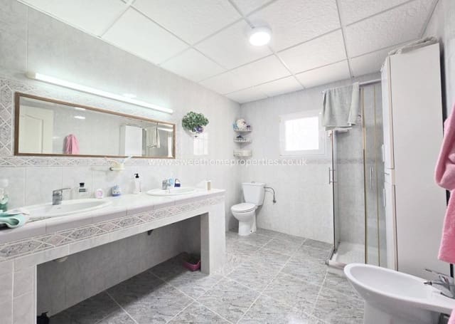 3 camera da letto Finca/Casa di Campagna in vendita in La Romana con garage - 207.250 € (Rif: 9585105)