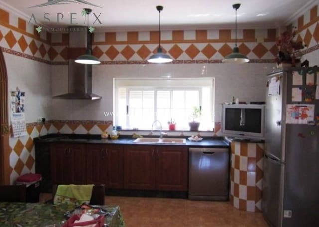 4 quarto Quinta/Casa Rural para venda em Aspe com piscina garagem - 390 000 € (Ref: 9585107)