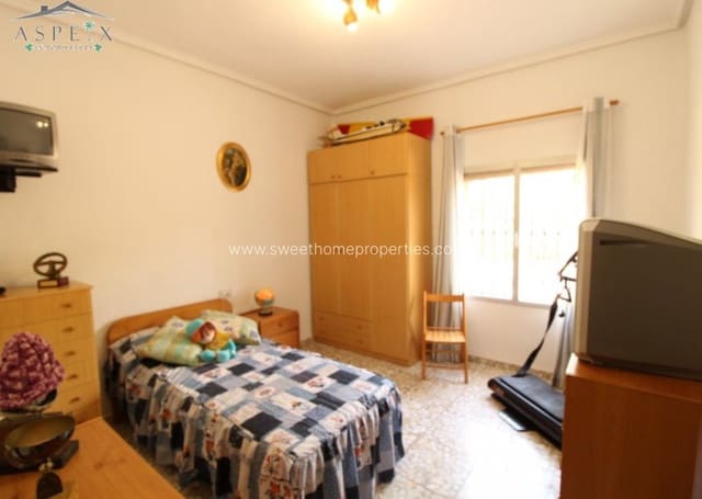 4 makuuhuone Maalaistalo myytävänä paikassa Muchamiel / Mutxamel - 600 000 € (Ref: 9585109)