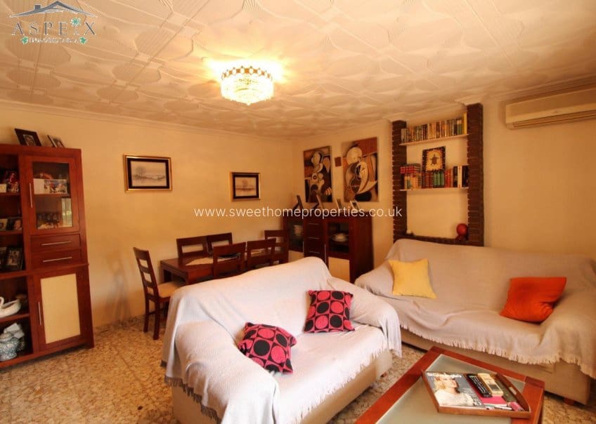 4 makuuhuone Maalaistalo myytävänä paikassa Muchamiel / Mutxamel - 600 000 € (Ref: 9585109)