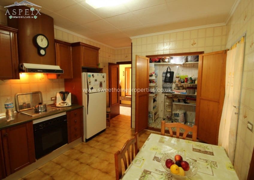 4 makuuhuone Maalaistalo myytävänä paikassa Muchamiel / Mutxamel - 600 000 € (Ref: 9585109)