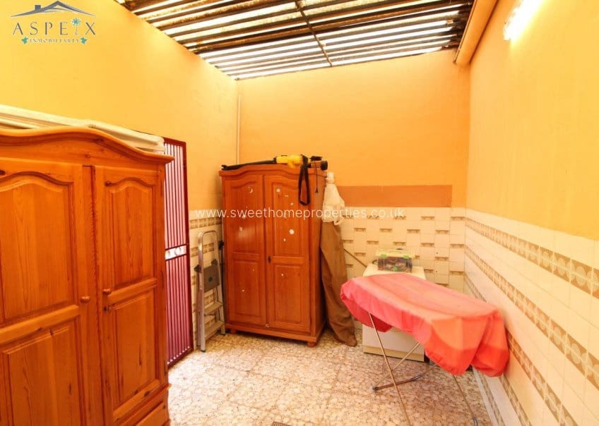 4 makuuhuone Maalaistalo myytävänä paikassa Muchamiel / Mutxamel - 600 000 € (Ref: 9585109)