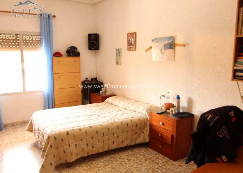 4 makuuhuone Maalaistalo myytävänä paikassa Muchamiel / Mutxamel - 600 000 € (Ref: 9585109)