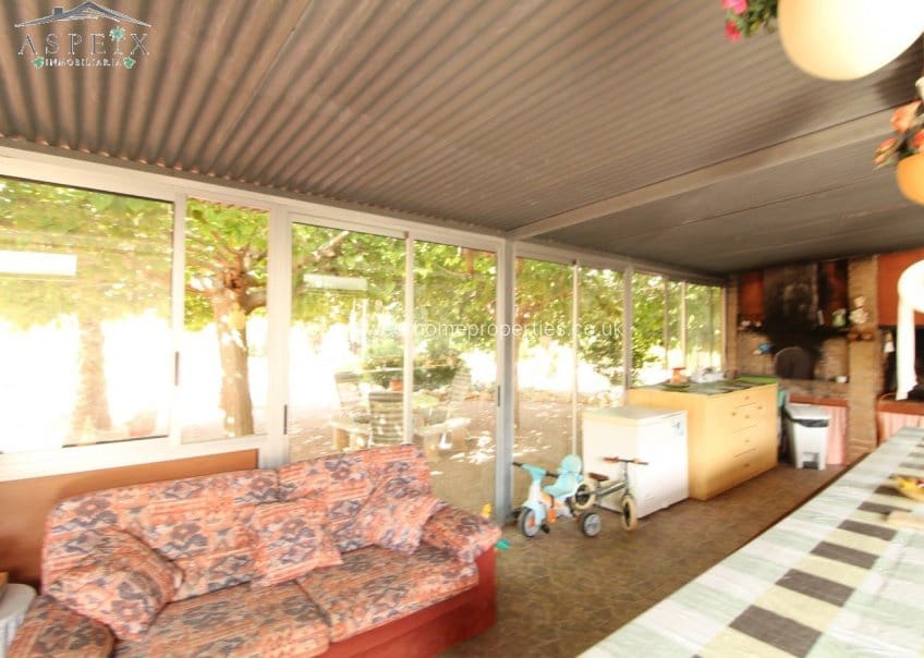 4 makuuhuone Maalaistalo myytävänä paikassa Muchamiel / Mutxamel - 600 000 € (Ref: 9585109)