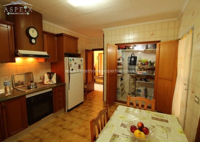 4 makuuhuone Maalaistalo myytävänä paikassa Muchamiel / Mutxamel - 600 000 € (Ref: 9585109)