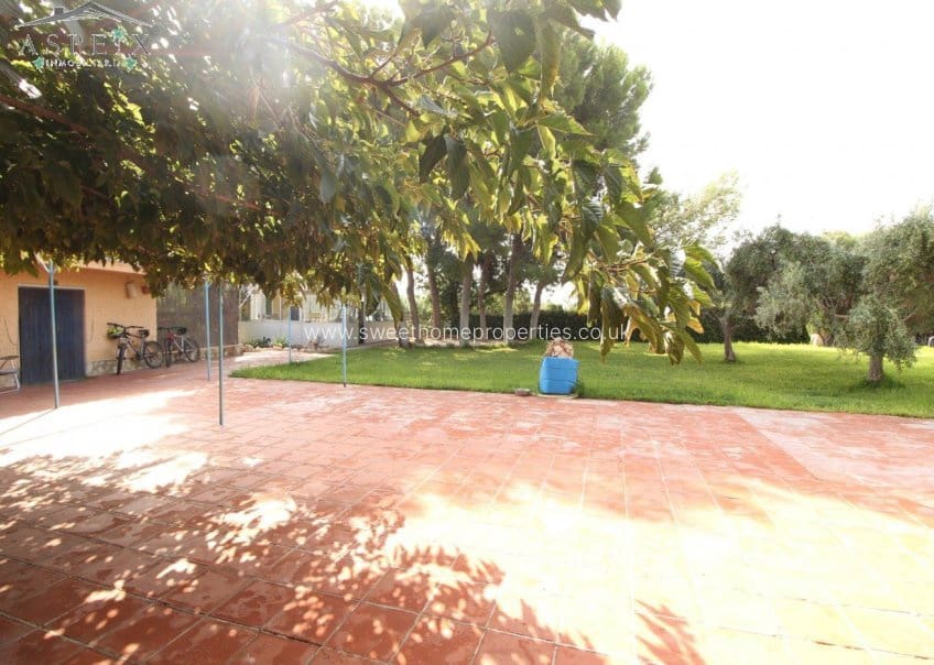 4 makuuhuone Maalaistalo myytävänä paikassa Muchamiel / Mutxamel - 600 000 € (Ref: 9585109)