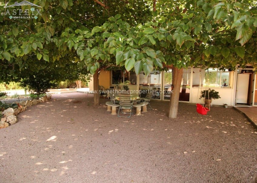 4 makuuhuone Maalaistalo myytävänä paikassa Muchamiel / Mutxamel - 600 000 € (Ref: 9585109)