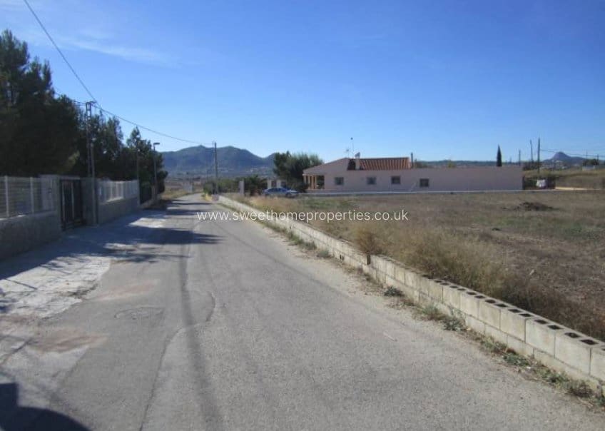 4 bedroom Finca/Country House for sale in Hondon de los Frailes with pool garage - € 180,000 (Ref: 9585110)