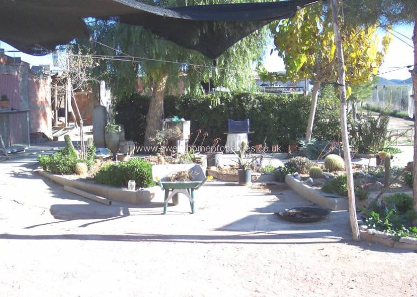 4 bedroom Finca/Country House for sale in Hondon de los Frailes with pool garage - € 180,000 (Ref: 9585110)