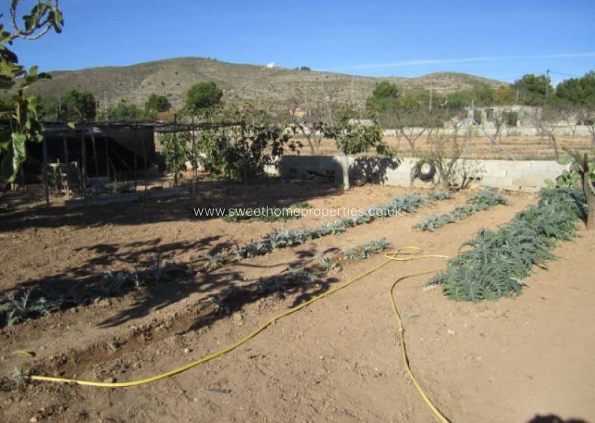 4 bedroom Finca/Country House for sale in Hondon de los Frailes with pool garage - € 180,000 (Ref: 9585110)