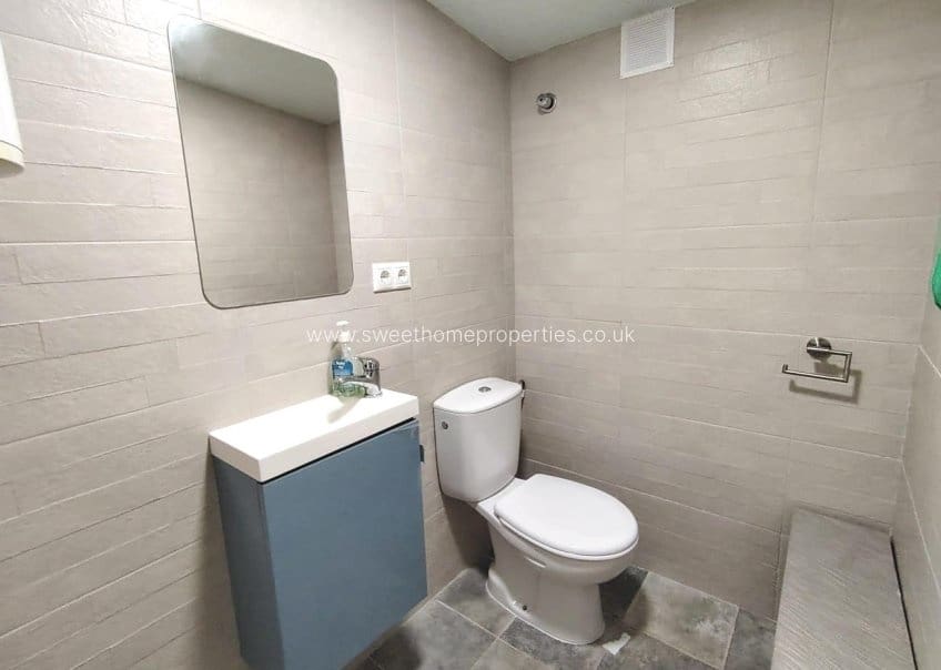 5 makuuhuone Huvila myytävänä paikassa Aspe mukana uima-altaan 
autotalli - 355 000 € (Ref: 9585115)