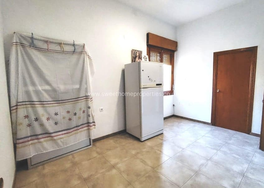 5 makuuhuone Huvila myytävänä paikassa Aspe mukana uima-altaan 
autotalli - 355 000 € (Ref: 9585115)