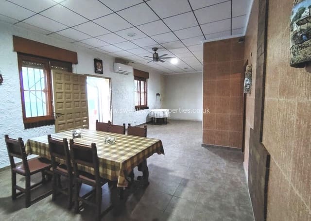 5 makuuhuone Huvila myytävänä paikassa Aspe mukana uima-altaan 
autotalli - 355 000 € (Ref: 9585115)