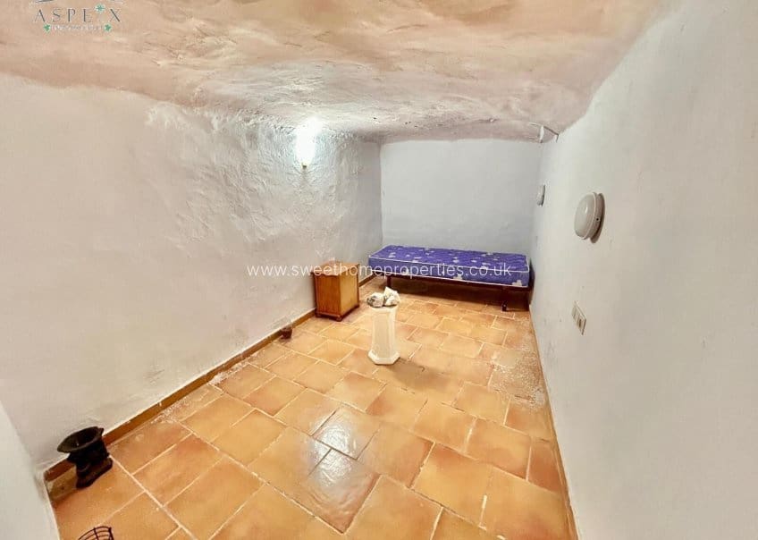 5 soverom Grottehus til salgs i Casas del Senor - € 112 000 (Ref: 9585118)