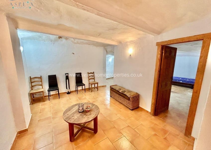 5 soverom Grottehus til salgs i Casas del Senor - € 112 000 (Ref: 9585118)