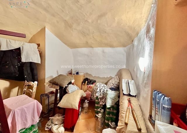 5 soverom Grottehus til salgs i Casas del Senor, Monóvar / Monóver - € 112 000 (Ref: 9585118)