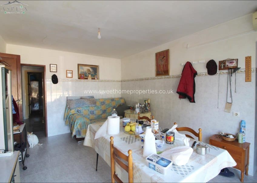 4 soveværelse Finca/Landehus til salg i La Hoya med swimmingpool garage - € 270.000 (Ref: 9585121)