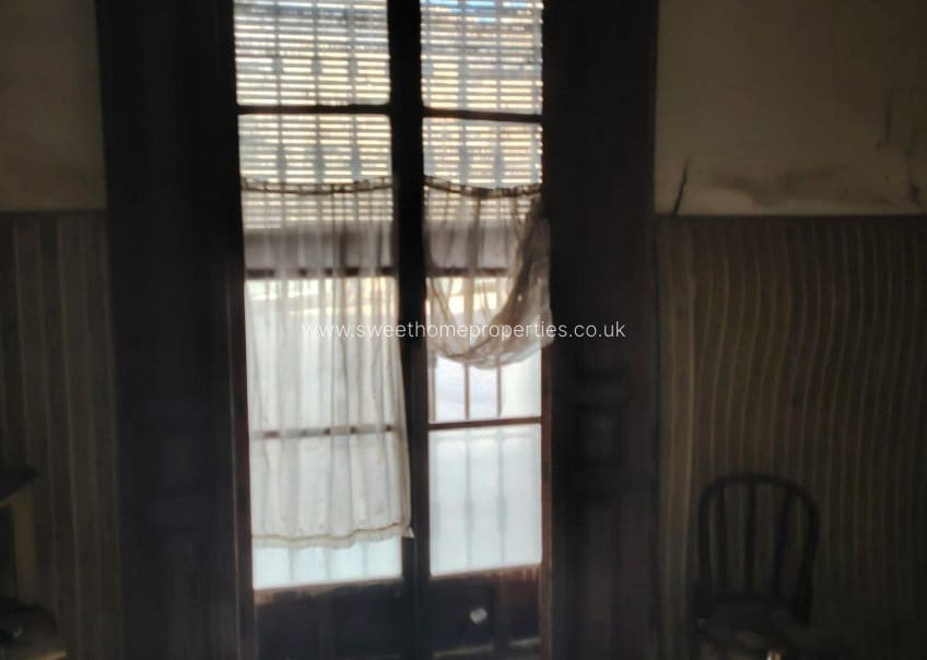 Casa de 6 habitaciones en Pinoso en venta con piscina - 150.000 € (Ref: 9585123)