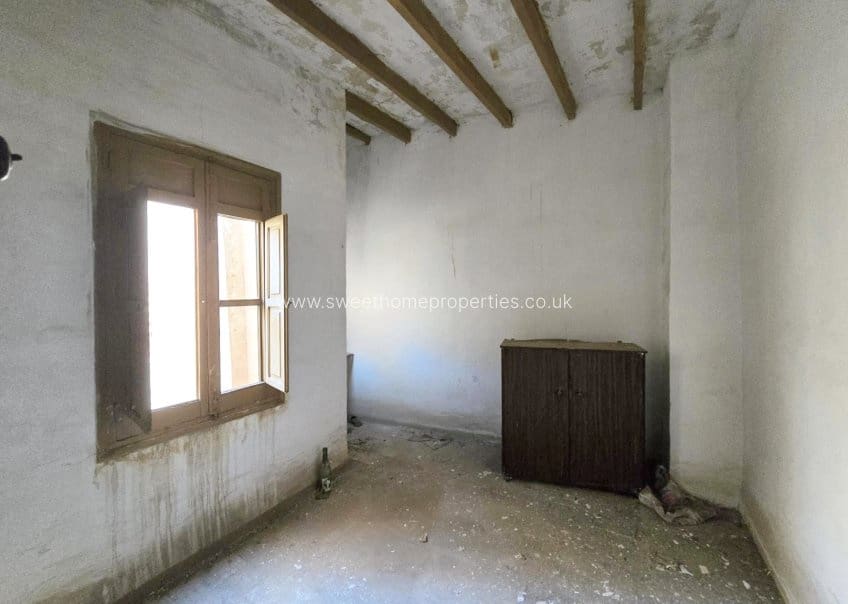 5 soveværelse Byhus til salg i Aspe med garage - € 67.260 (Ref: 9611968)