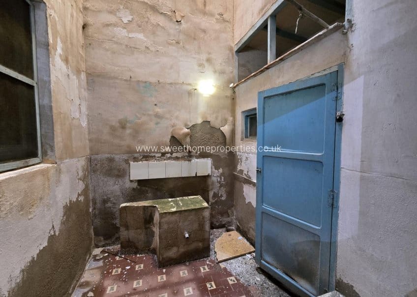 5 soveværelse Byhus til salg i Aspe med garage - € 67.260 (Ref: 9611968)