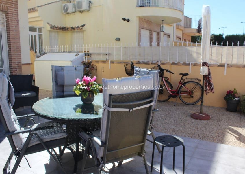 3 sypialnia Dom na sprzedaż w Villamartin z basenem garażem - 239 000 € (Ref: 9631798)