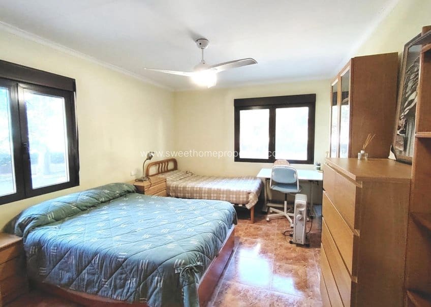 3 makuuhuone Maalaistalo myytävänä paikassa Aspe mukana uima-altaan 
autotalli - 280 000 € (Ref: 9631799)