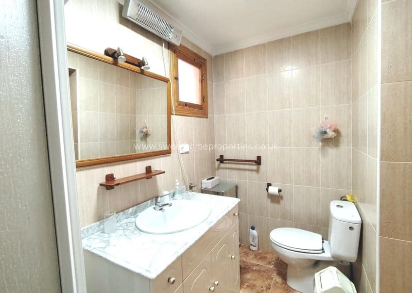 3 makuuhuone Maalaistalo myytävänä paikassa Aspe mukana uima-altaan 
autotalli - 280 000 € (Ref: 9631799)