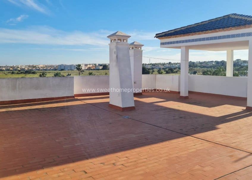 2 bedroom Penthouse for sale in Villamartin with pool garage - € 229,900 (Ref: 9631800)