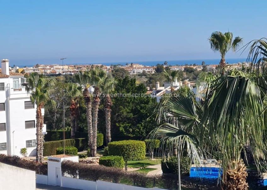 2 bedroom Penthouse for sale in Villamartin with pool garage - € 229,900 (Ref: 9631800)
