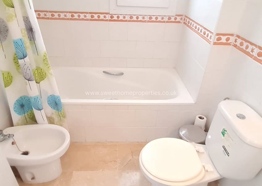 2 bedroom Penthouse for sale in Villamartin with pool garage - € 229,900 (Ref: 9631800)