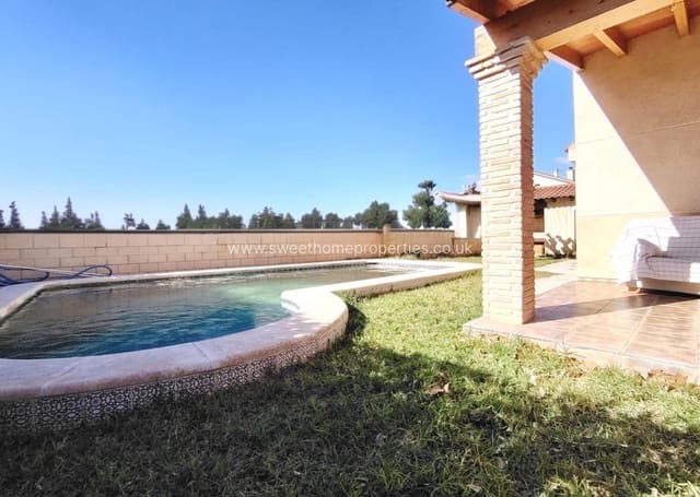 3 Zimmer Villa zu verkaufen in Orito, Monforte del Cid mit Pool Garage - 375.000 € (Ref: 9634721)