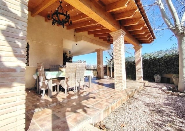 3 Zimmer Villa zu verkaufen in Orito, Monforte del Cid mit Pool Garage - 375.000 € (Ref: 9634721)