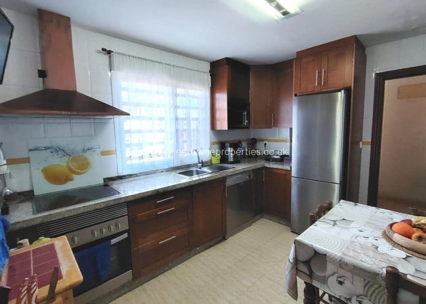 3 bedroom Villa for sale in Orito with pool garage - € 375,000 (Ref: 9634721)