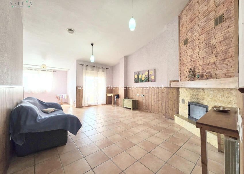 5 slaapkamer Huis te koop in Monovar / Monover met garage - € 195.000 (Ref: 9635023)