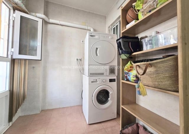 5 slaapkamer Huis te koop in Monóvar / Monóver met garage - € 195.000 (Ref: 9635023)