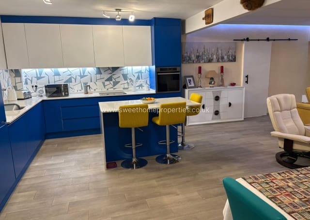 Finca/Casa Rural de 4 habitaciones en Peña de las Águilas, Elche / Elx en venta con piscina garaje - 299.950 € (Ref: 9643402)