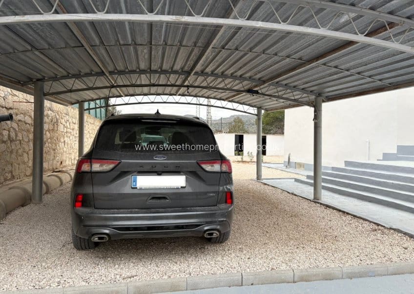 Finca/Casa Rural de 4 habitaciones en Elche / Elx en venta con piscina garaje - 299.950 € (Ref: 9643402)